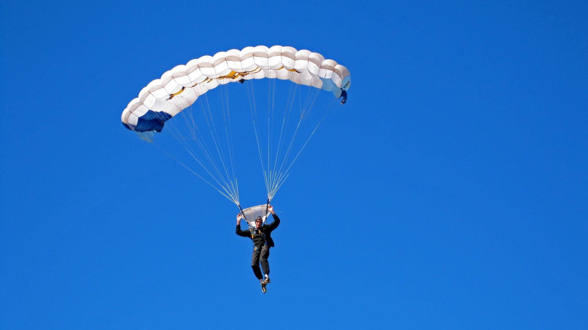 乐鱼体育在线-CBA裁判技术培训升级 保证比赛流畅度，cba裁判考试流程