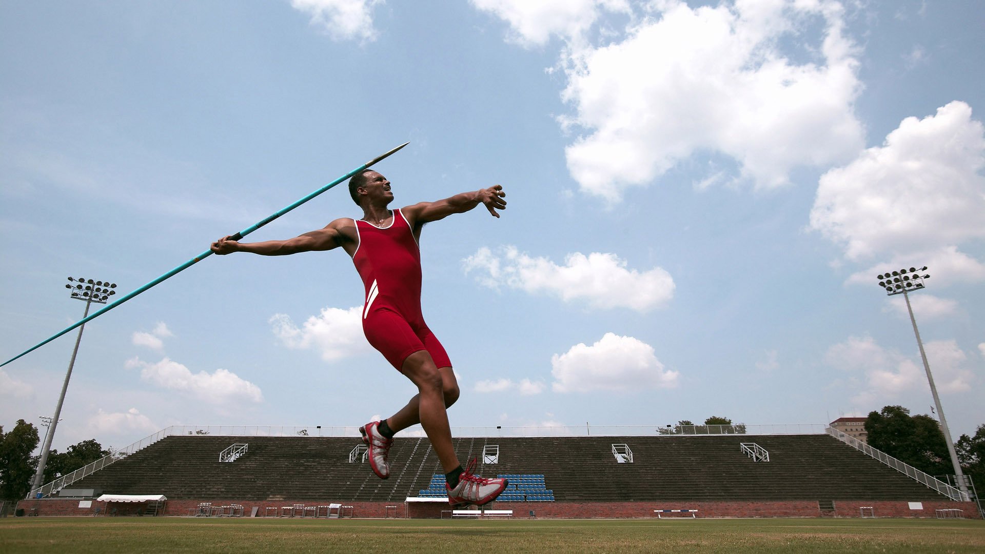 乐鱼体育官网下载-“电动冲浪：2025世界运动会带来马鞍山赛场的全新水上体验”